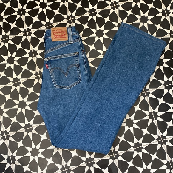 Levi’s Ribcage Bootcut Jean size 24 - Picture 4 of 4